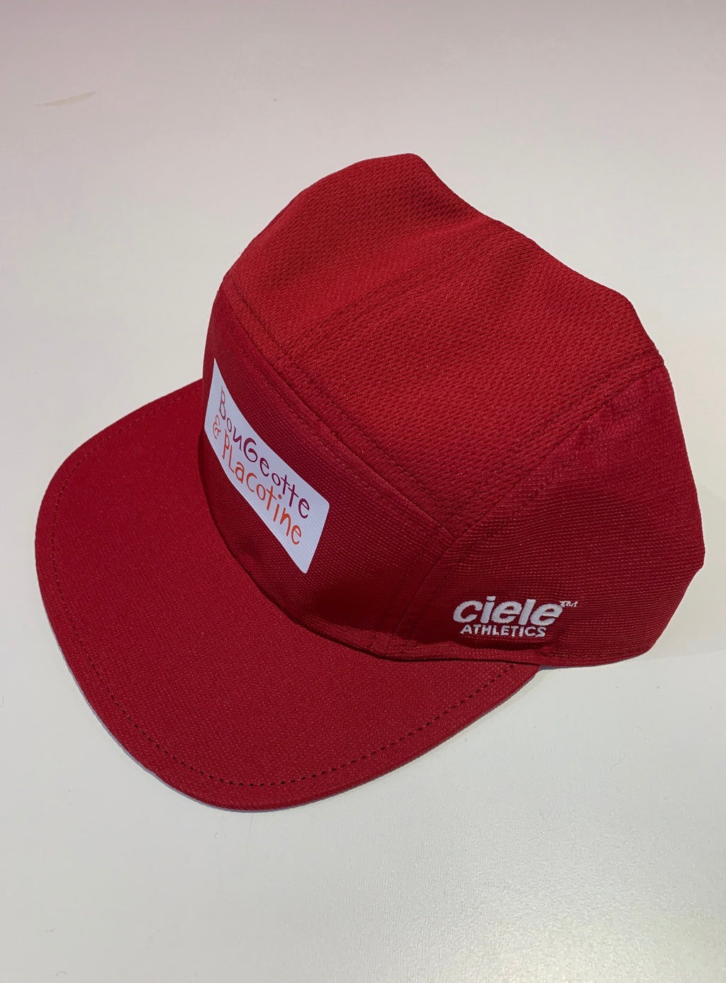 Casquettes (plusieurs couleurs et modèles disponible)