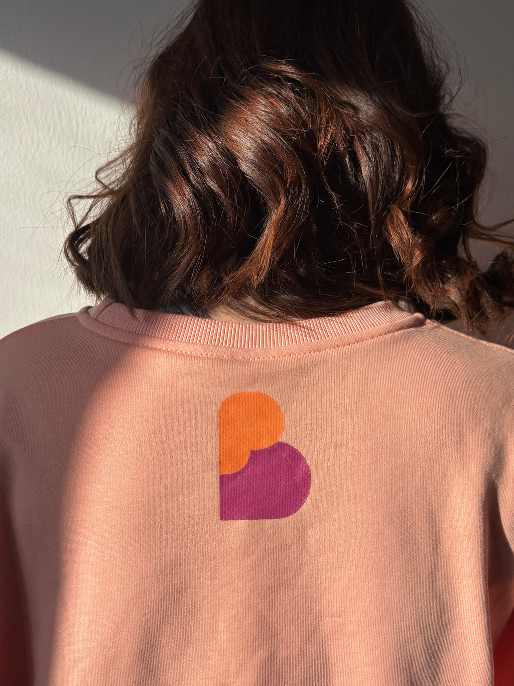 Crewneck court rose